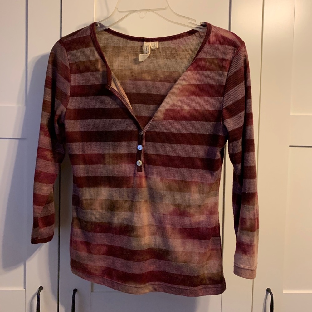 Striped 3/4 sleeve top